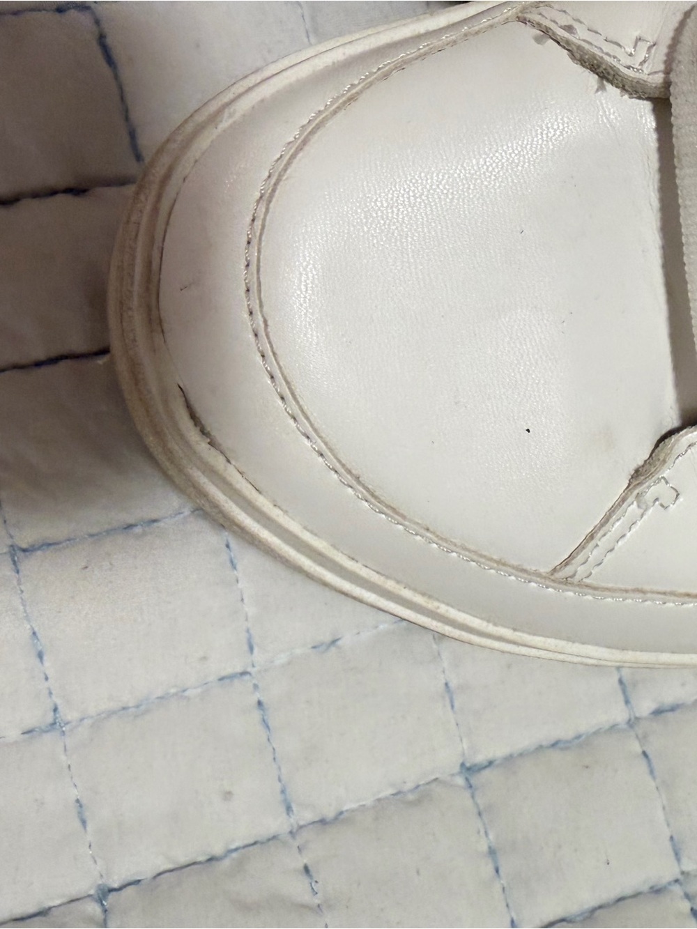 Women's Madison Lace Sneaker white/gold faux leather size 10 - Picture 3 of 9